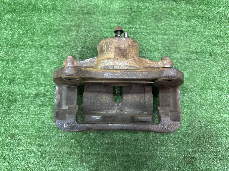 Суппорт тормозной Kia Ceed 2 2015 SW