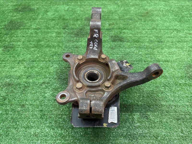 Кулак поворотный Kia Ceed 2 2015 SW