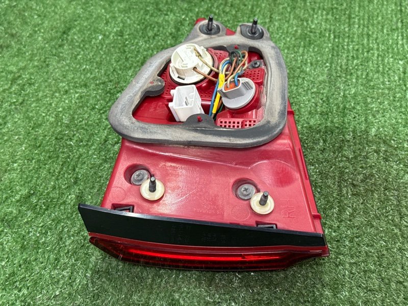 Фонарь в крышку багажника Kia Ceed 2 2015 SW