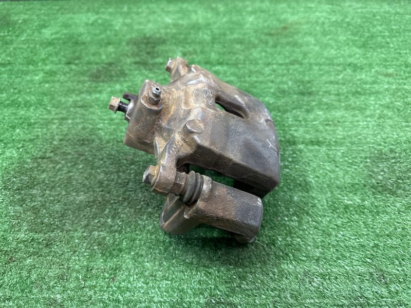 Суппорт тормозной Kia Ceed 2 2015 SW