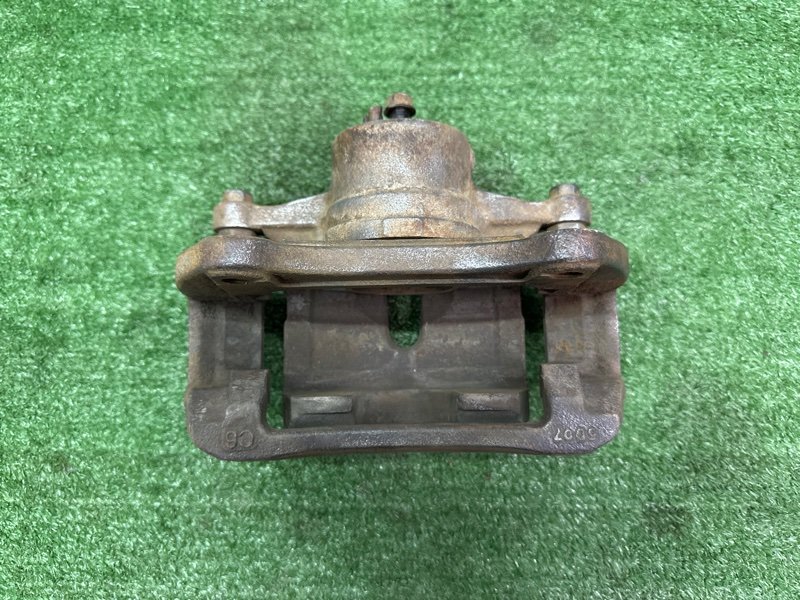 Суппорт тормозной Kia Ceed 2 2015 SW