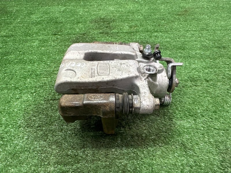 Суппорт тормозной Kia Ceed 2 2015 SW