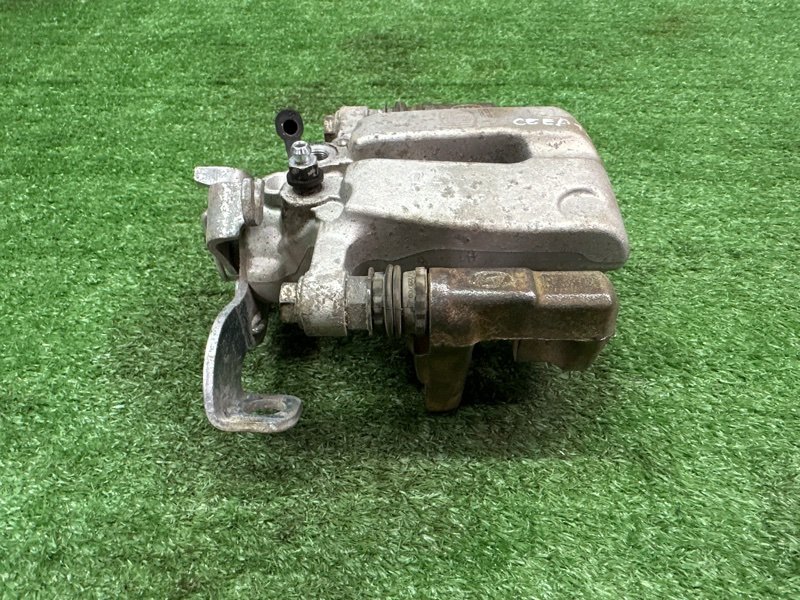 Суппорт тормозной Kia Ceed 2 2015 SW