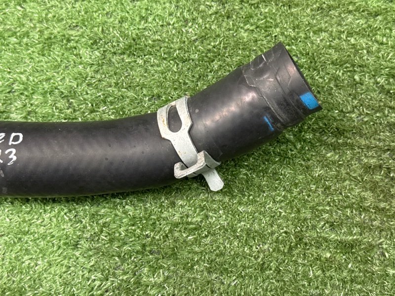 Патрубок радиатора Kia Ceed 2 2015 SW