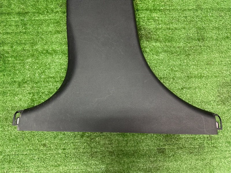 Накладка центральной стойки нижняя Kia Ceed 2 2015 SW