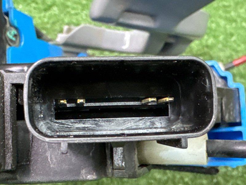 Замок двери Kia Ceed 2 2015 SW