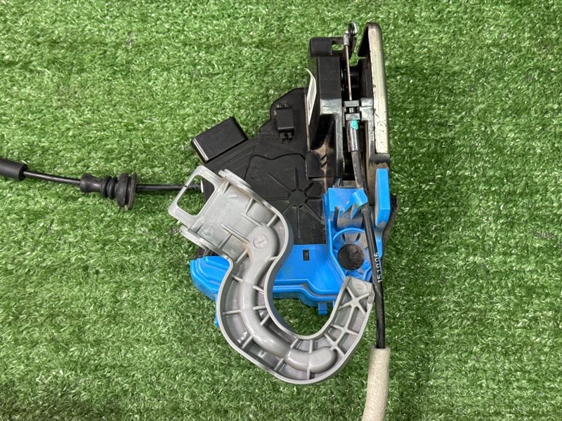 Замок двери Kia Ceed 2 2015 SW