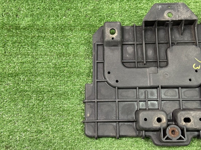 Площадка под АКБ Kia Ceed 2 2015 SW