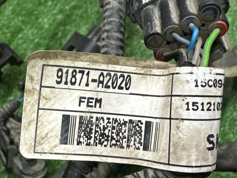 Проводка моторного отсека с блоком предохранителей Kia Ceed 2 2015 SW