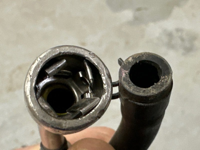 Трубка топливная тормозная (топливопровод, магистраль) Kia Ceed 2 2015 SW