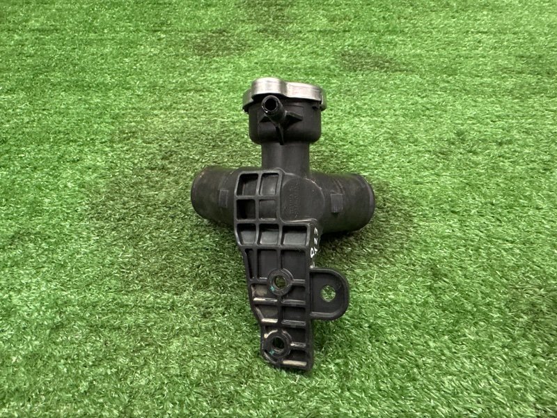 Горловина радиатора с крышкой Kia Ceed 2 2015 SW