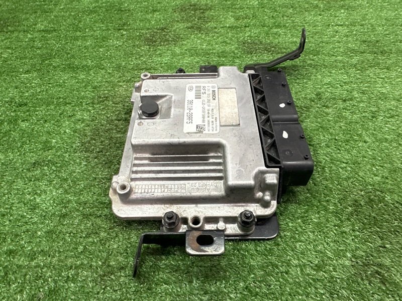 Блок управления двигателем (ЭБУ) Kia Ceed 2 2015 SW