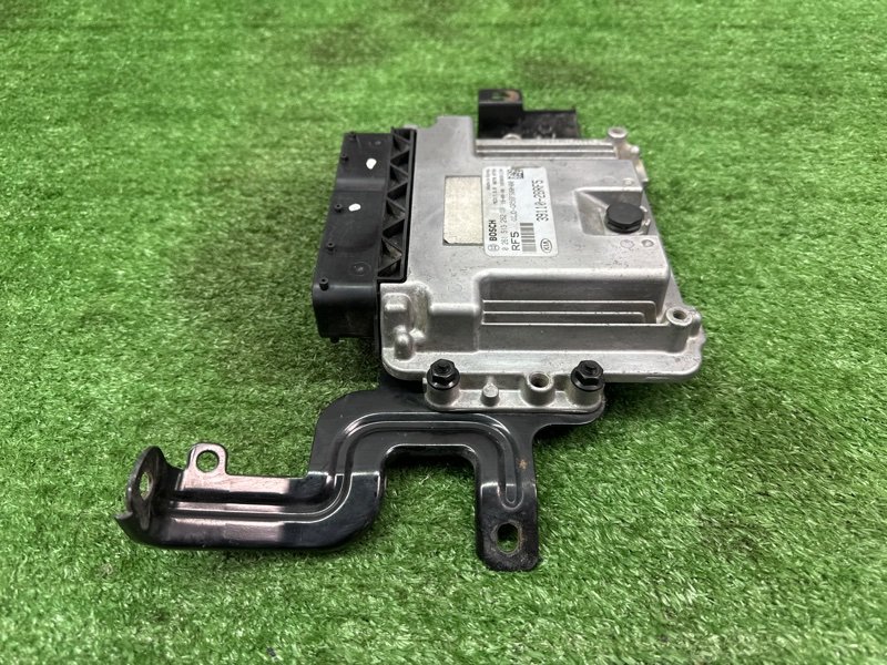 Блок управления двигателем (ЭБУ) Kia Ceed 2 2015 SW