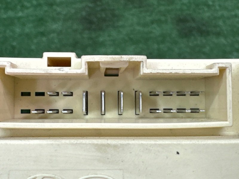 Блок электронный Kia Ceed 2 2015 SW