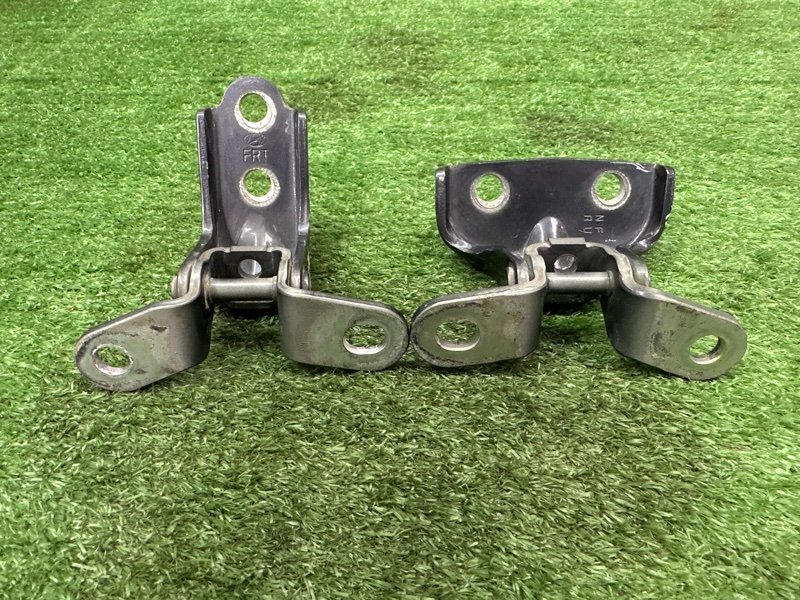 Петли двери Kia Ceed 2 2015 SW