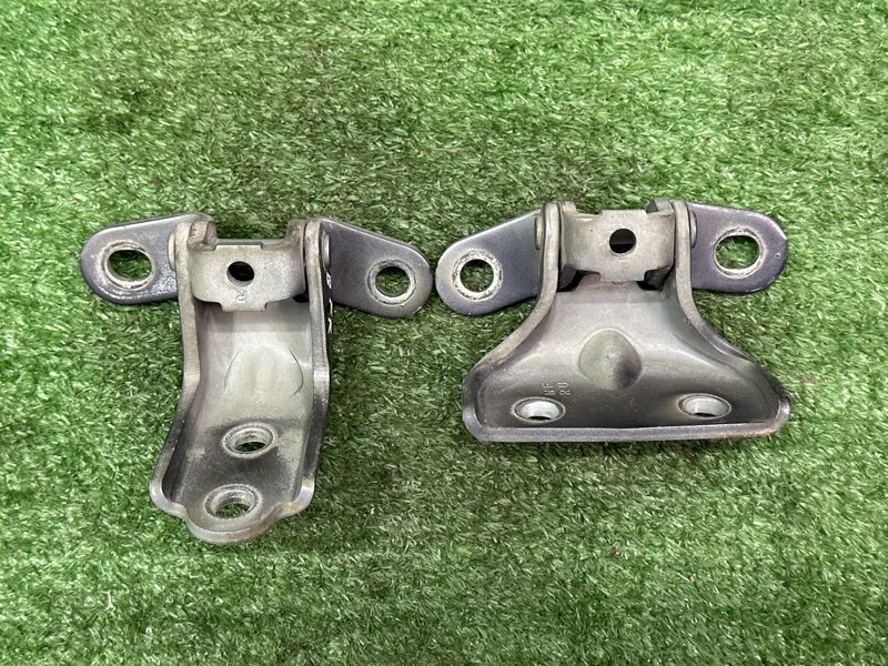 Петли двери Kia Ceed 2 2015 SW