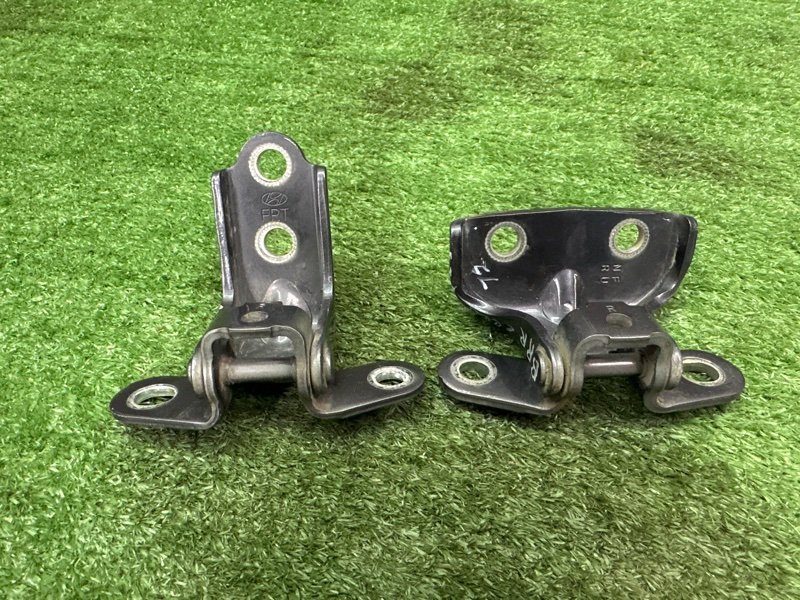 Петли двери Kia Ceed 2 2015 SW