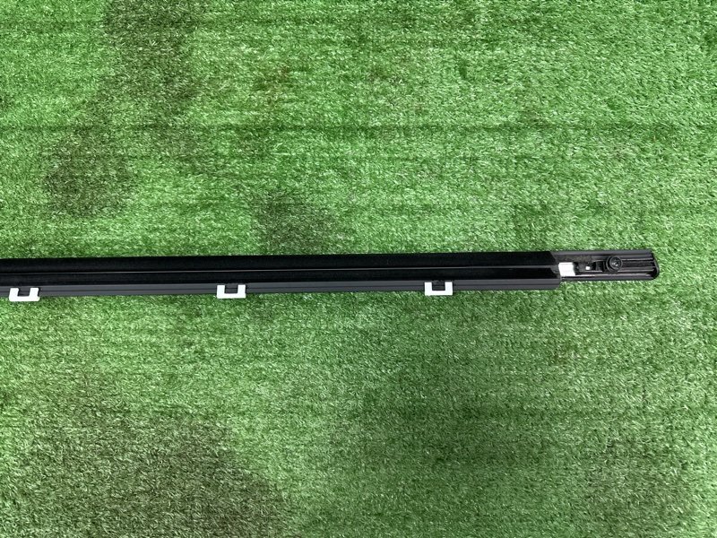 Уплотнитель стекла наружный(Бархотка) Хром Kia Ceed 2 2015 SW