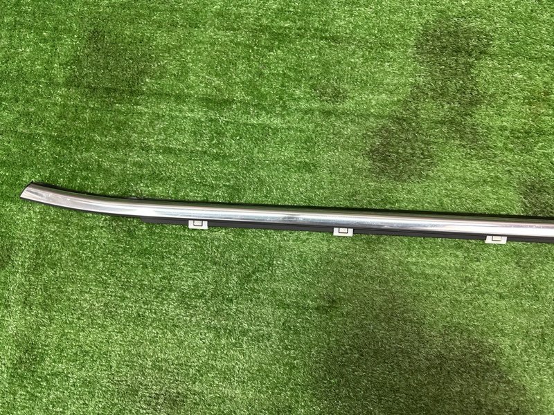 Уплотнитель стекла наружный(Бархотка) Хром Kia Ceed 2 2015 SW