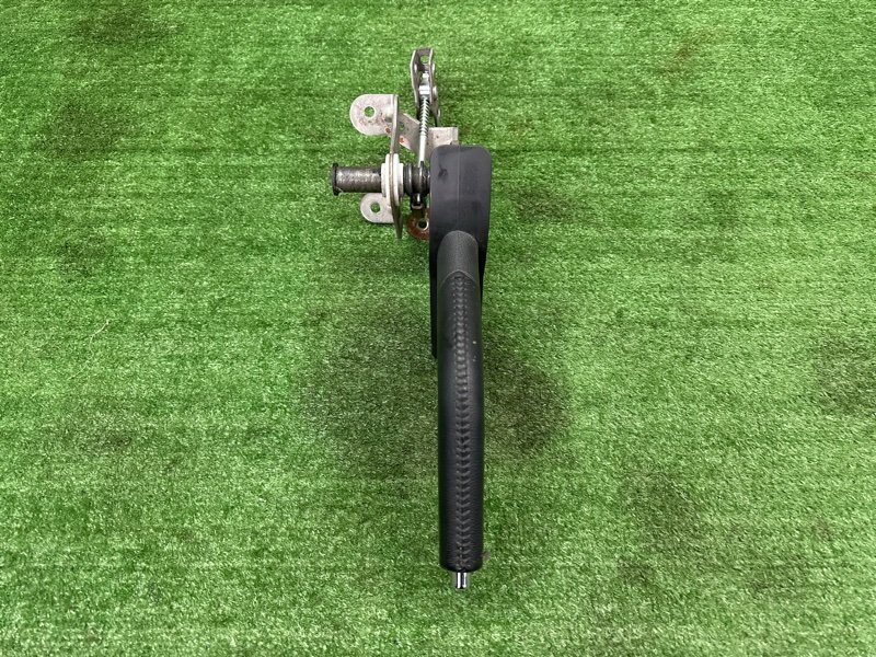 Рычаг стояночного тормоза (ручник) Kia Ceed 2 2015 SW