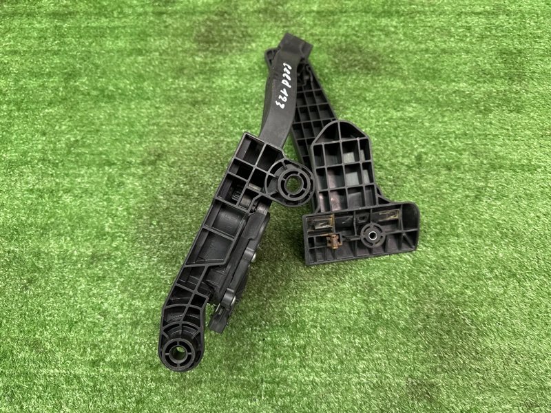 Педаль газа электронная Kia Ceed 2 2015 SW