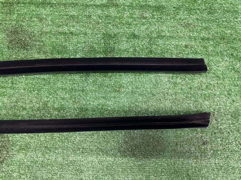 Уплотнитель стекла(бархотка) внутренний Kia Ceed 2 2015 SW