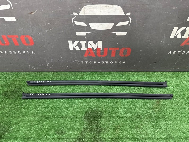 Уплотнитель стекла(бархотка) внутренний Kia Ceed 2 2015 SW