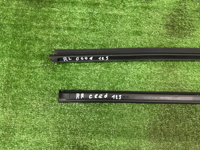 Уплотнитель стекла(бархотка) внутренний Kia Ceed 2 2015 SW