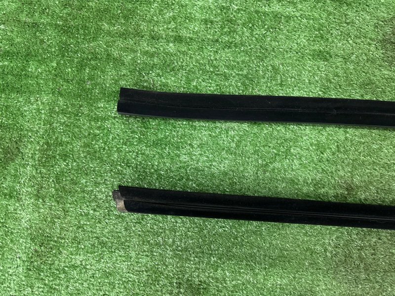 Уплотнитель стекла(бархотка) внутренний Kia Ceed 2 2015 SW