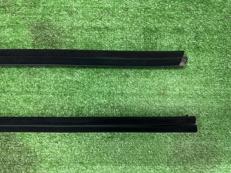 Уплотнитель стекла(бархотка) внутренний Kia Ceed 2 2015 SW