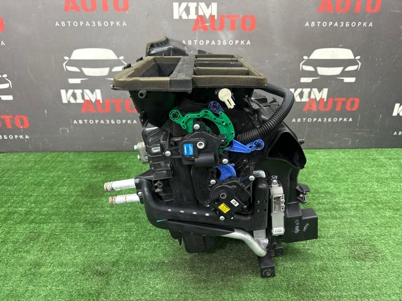 Отопитель в сборе Kia Ceed 2 2015 SW