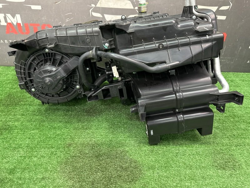 Отопитель в сборе Kia Ceed 2 2015 SW