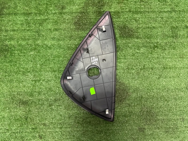 Накладка торпедо боковая Kia Ceed 2 2015 SW