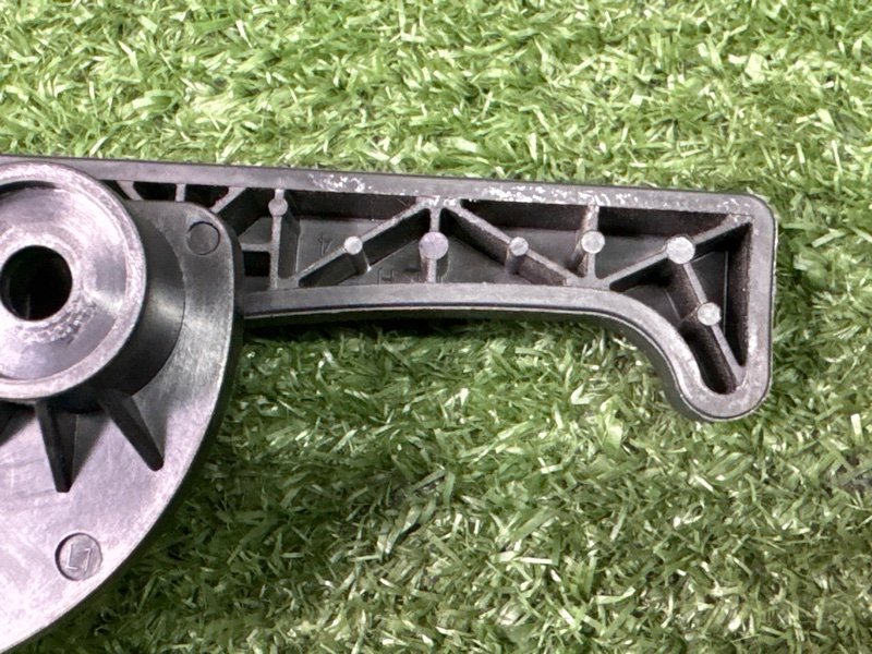 Ручка открывания капота Kia Ceed 2 2015 SW