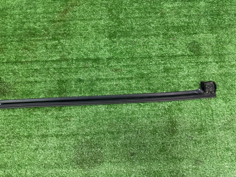 Уплотнитель двери Kia Ceed 2 2015 SW