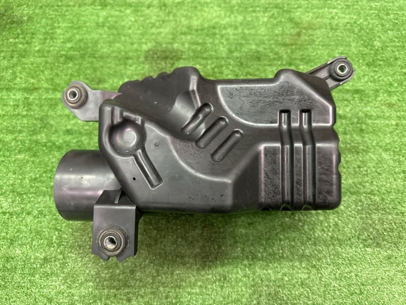 Корпус воздушного фильтра Kia Ceed 2 2015 SW