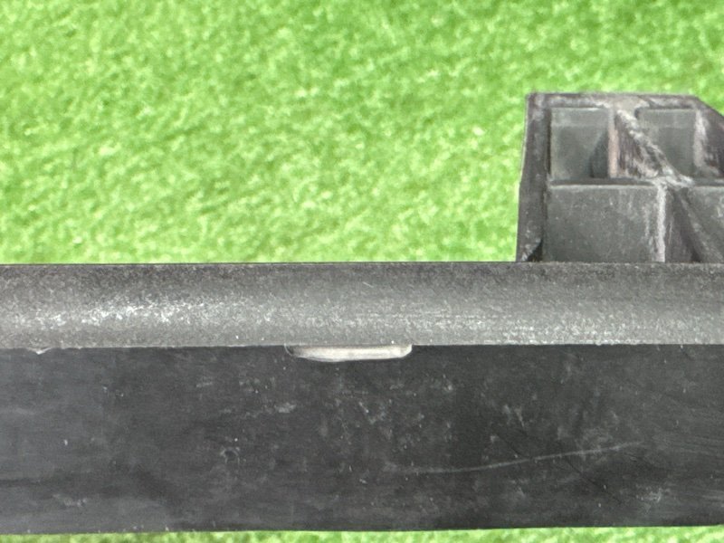 Направляющая стекла двери Kia Ceed 2 2015 SW