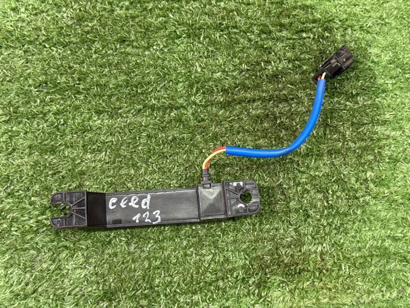 Антенна бесключевого доступа Kia Ceed 2 2015 SW