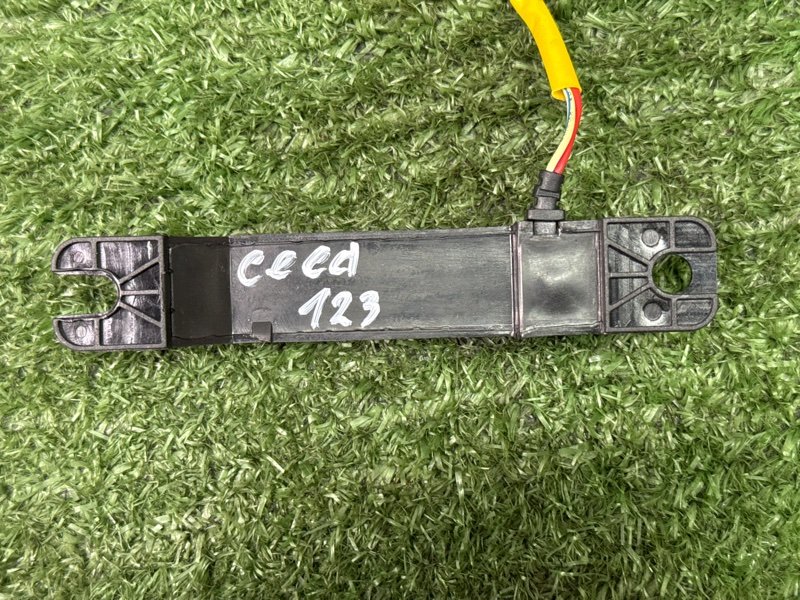 Антенна бесключевого доступа Kia Ceed 2 2015 SW