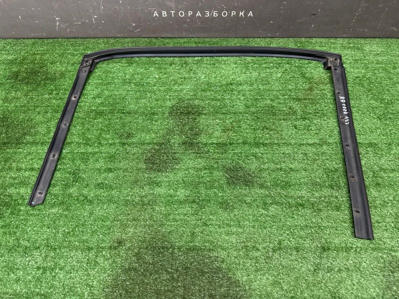 Уплотнитель двери Kia Ceed 2 2015 SW