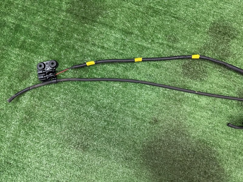 Проводка форсунок омывателя Kia Ceed 2 2015 SW