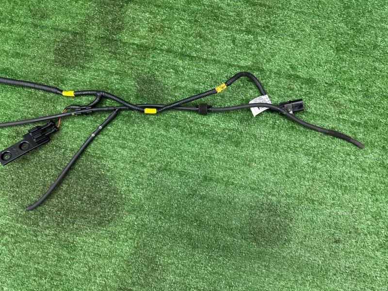 Проводка форсунок омывателя Kia Ceed 2 2015 SW