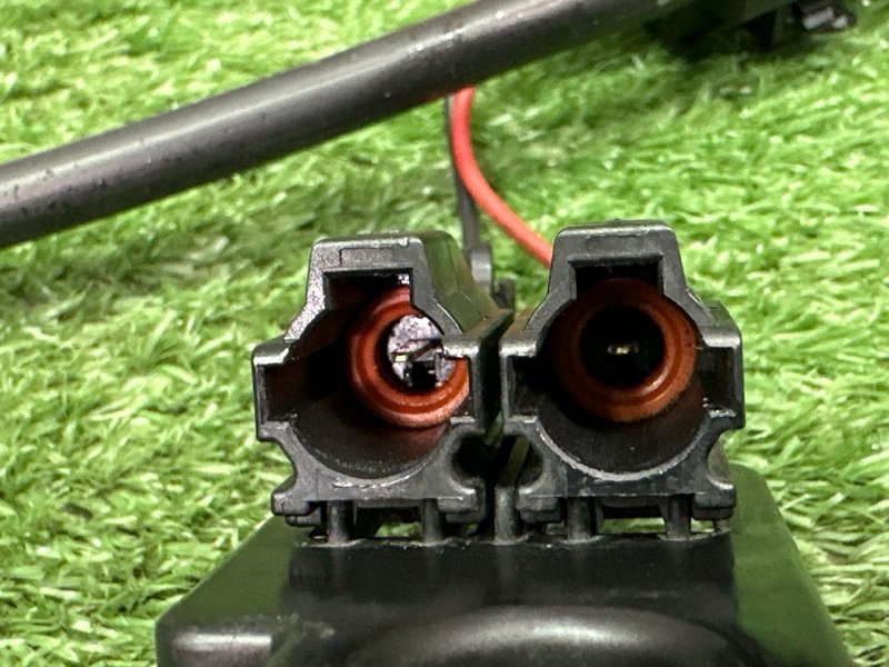 Проводка форсунок омывателя Kia Ceed 2 2015 SW