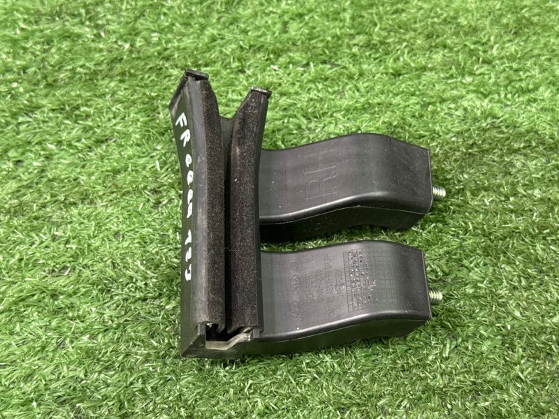 Направляющая стекла двери Kia Ceed 2 2015 SW