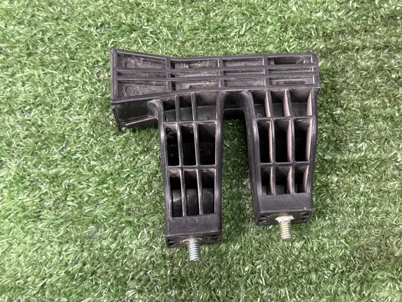 Направляющая стекла двери Kia Ceed 2 2015 SW