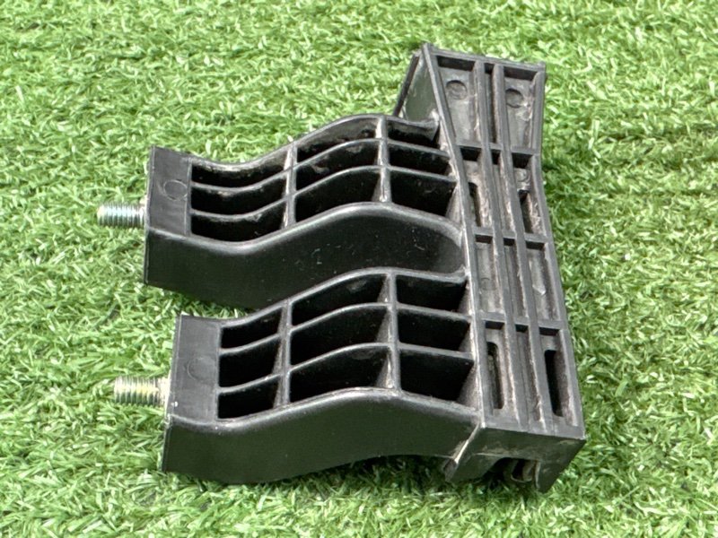 Направляющая стекла двери Kia Ceed 2 2015 SW