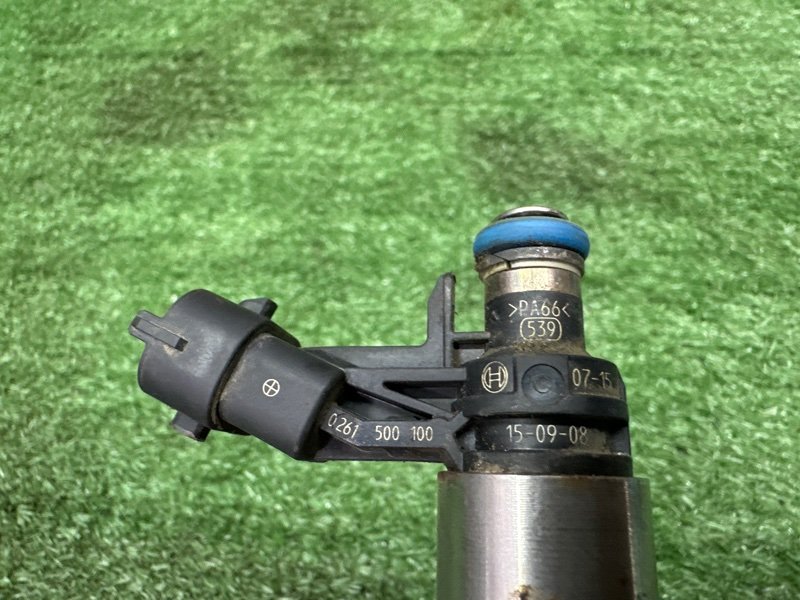 Топливная рейка с форсунками Kia Ceed 2 2015 SW