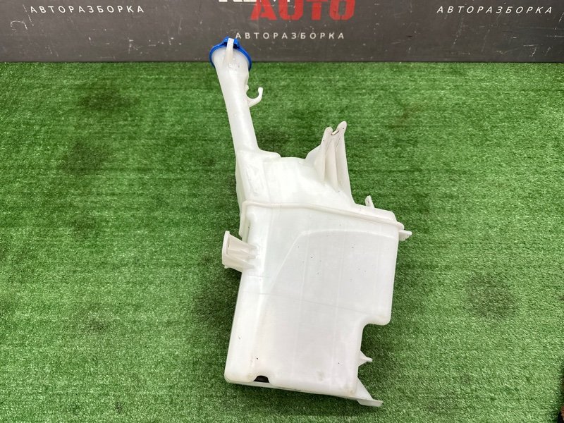 Бачок стеклоомывателя Kia Ceed 2 2015 SW