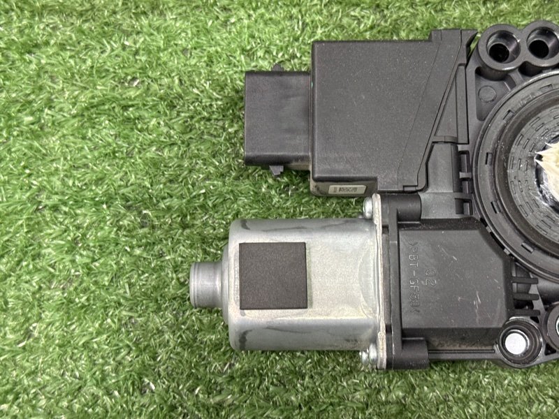 Мотор стеклоподъемника Kia Ceed 2 2015 SW