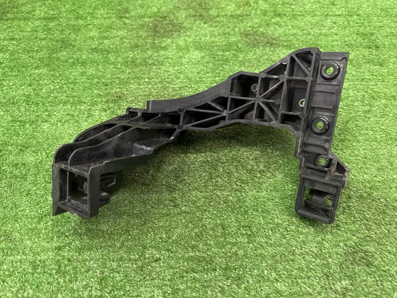 Кронштейн фары Kia Ceed 2 2015 SW